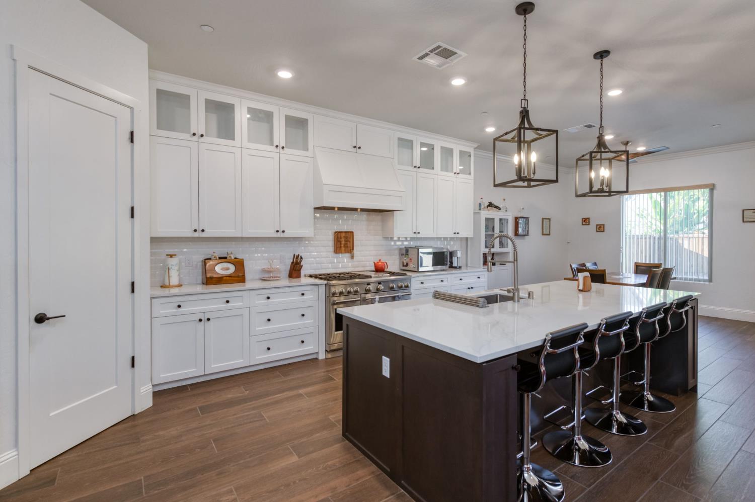 2280 E Mazie Ave, Fresno, CA 93730