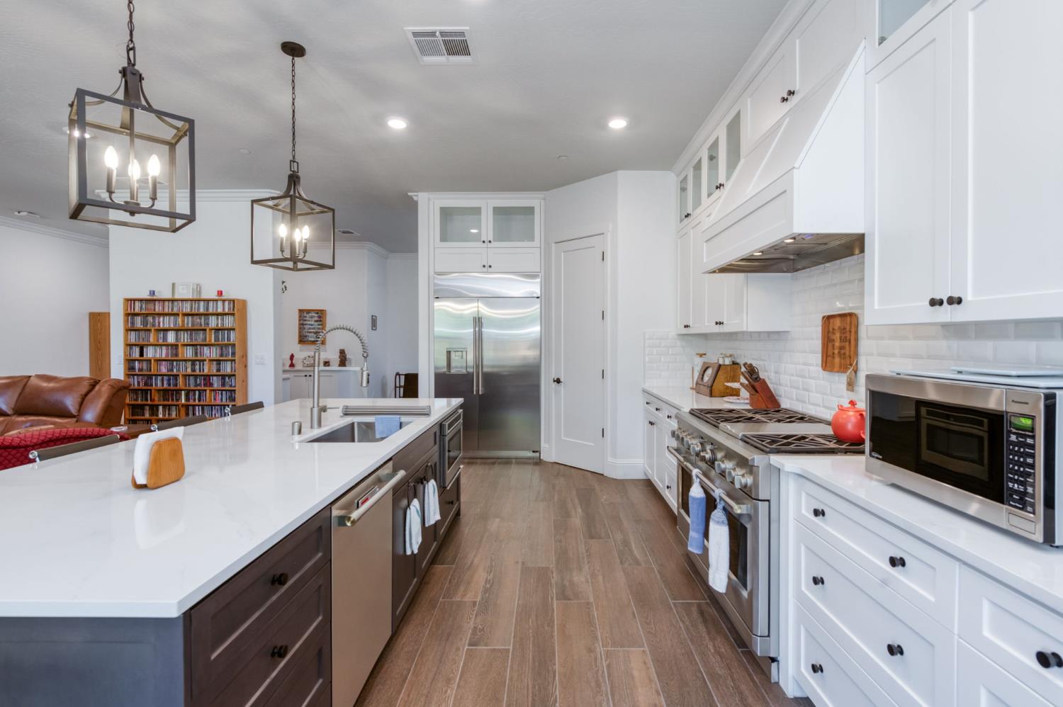 2280 E Mazie Ave, Fresno, CA 93730