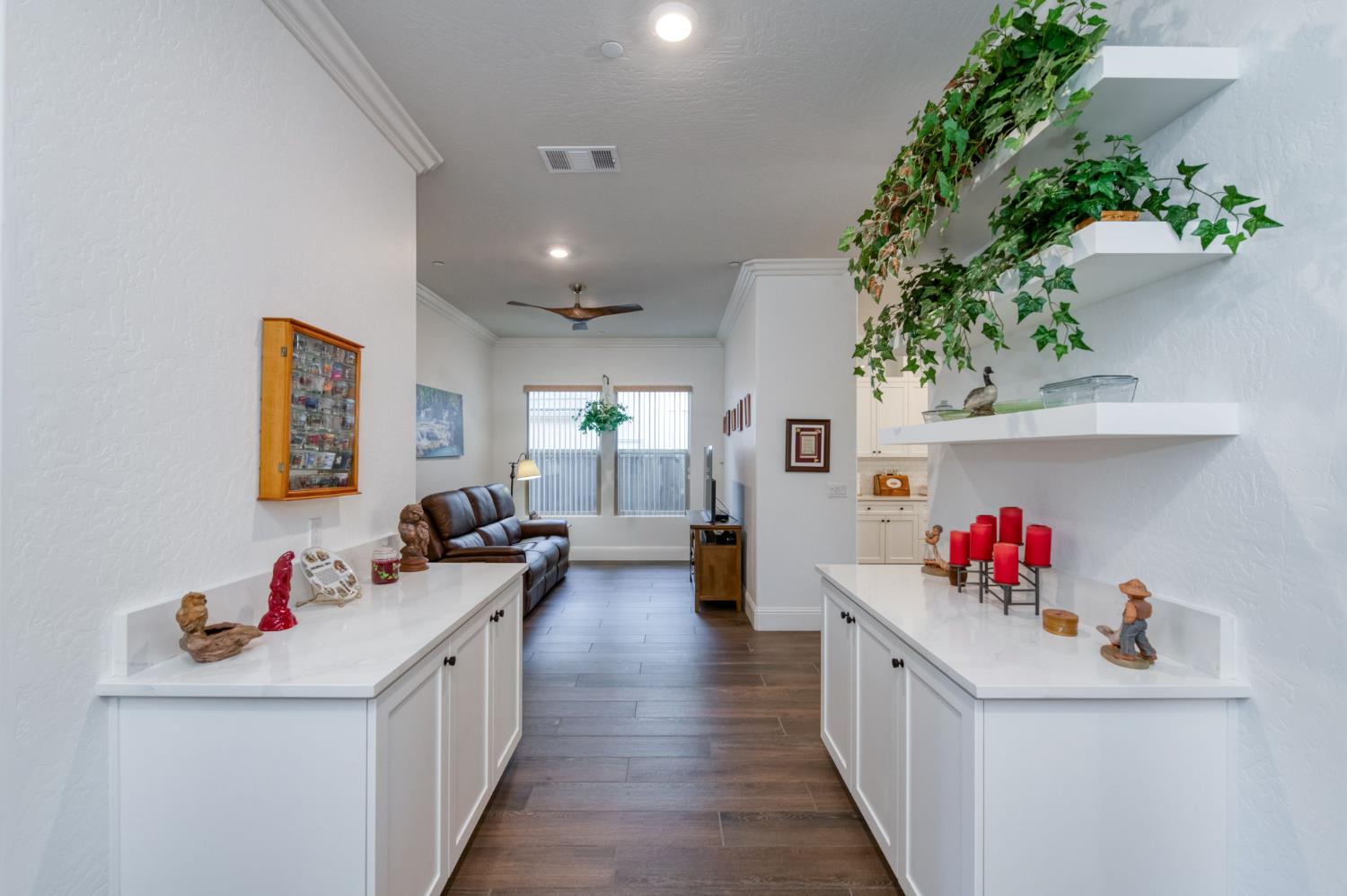 2280 E Mazie Ave, Fresno, CA 93730