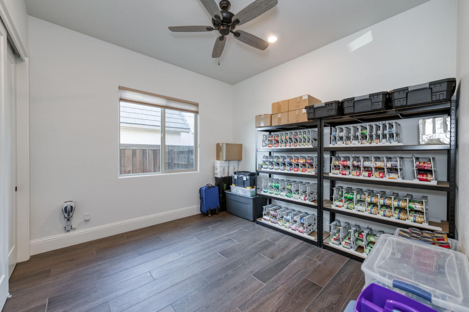 2280 E Mazie Ave, Fresno, CA 93730