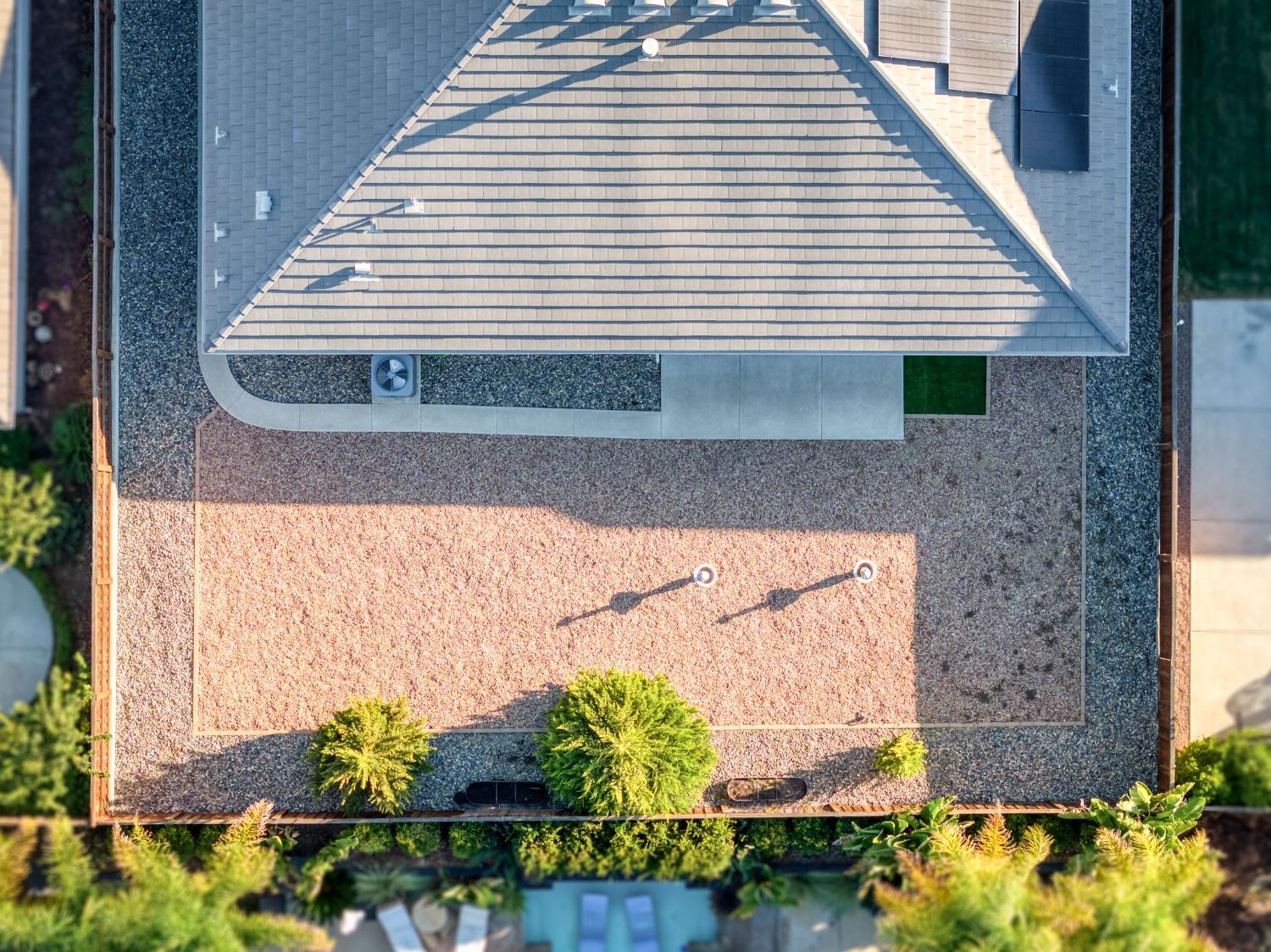 2280 E Mazie Ave, Fresno, CA 93730