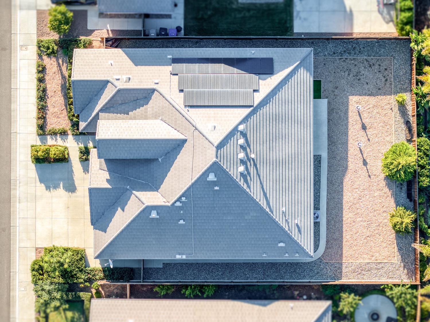 2280 E Mazie Ave, Fresno, CA 93730