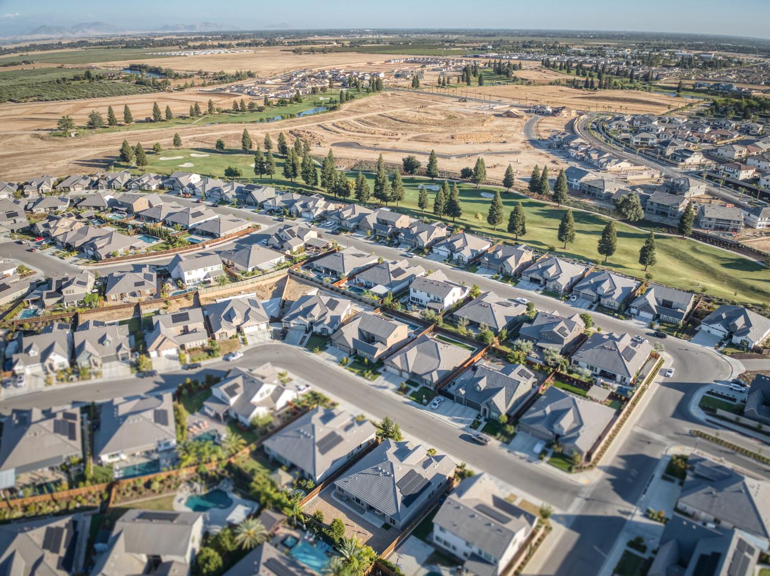 2280 E Mazie Ave, Fresno, CA 93730