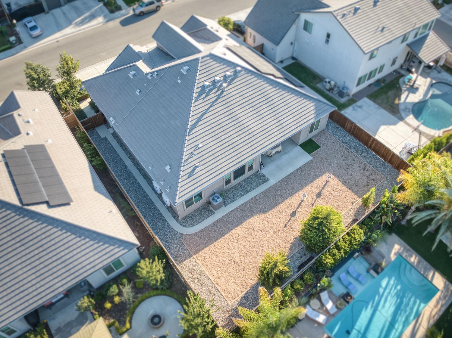 2280 E Mazie Ave, Fresno, CA 93730