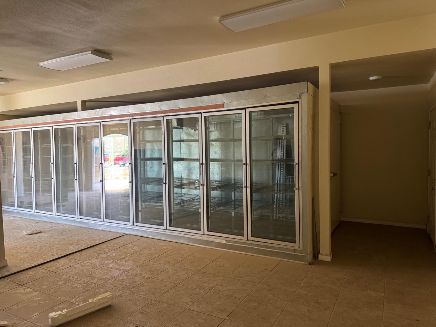 12441 W Shaw Ave, Fresno, CA 93723