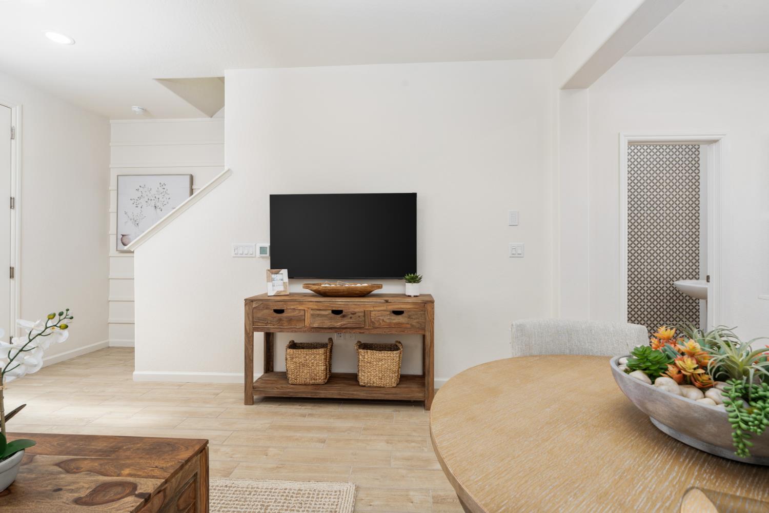 1484 Redbrick Ln, Clovis, CA 93619