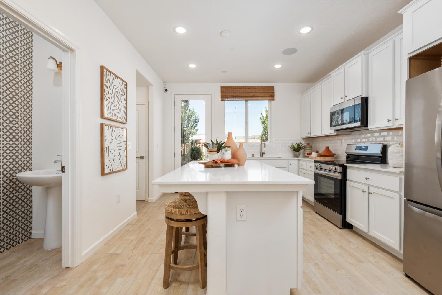 1484 Redbrick Ln, Clovis, CA 93619