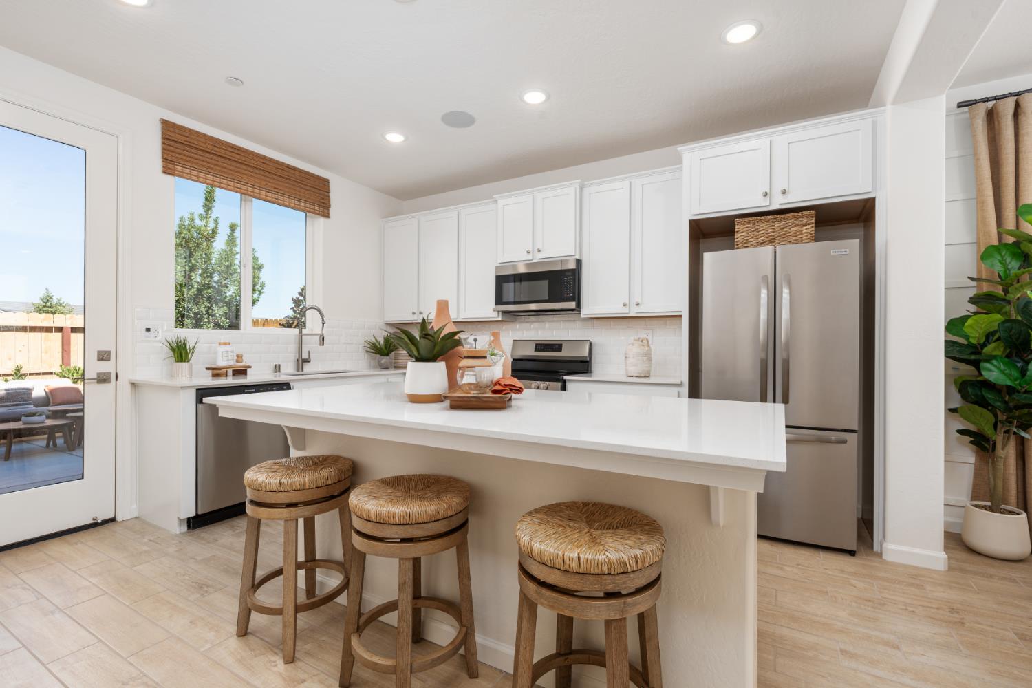 1484 Redbrick Ln, Clovis, CA 93619