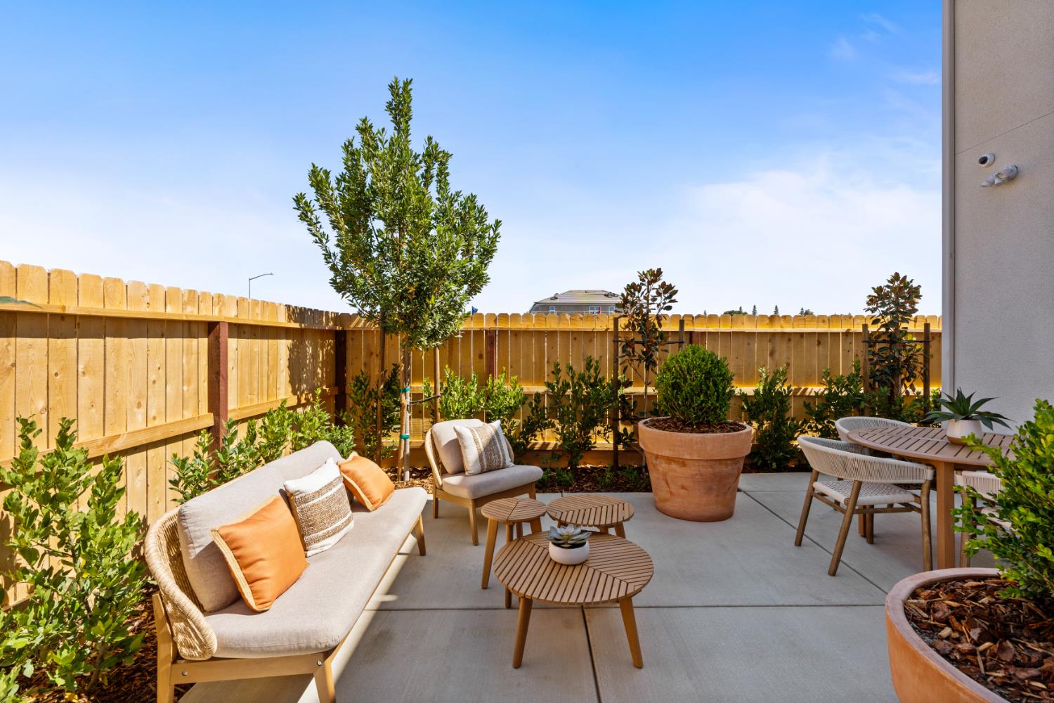 1484 Redbrick Ln, Clovis, CA 93619