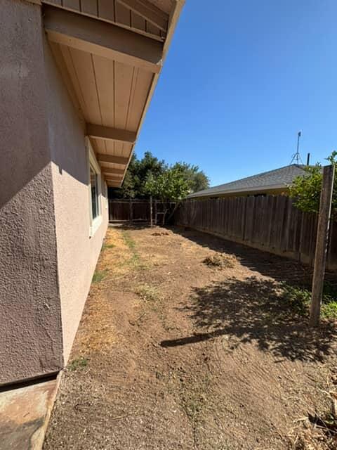 28540 Pacific Dr, Madera, CA 93638