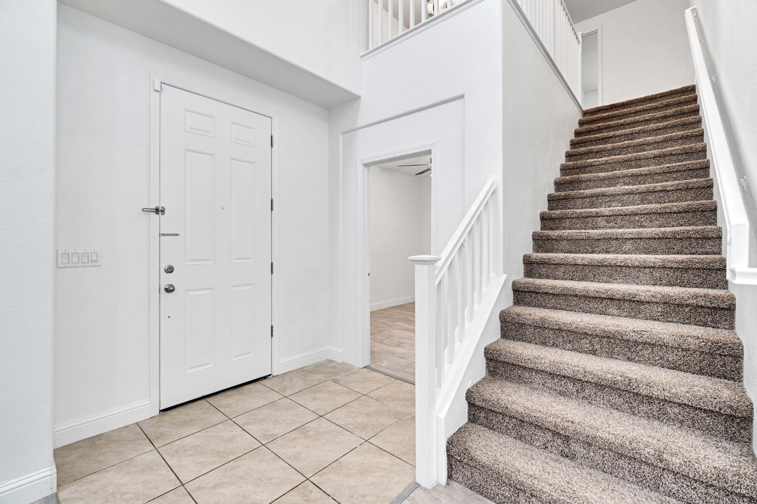 1776 Whiteash Ave, Clovis, CA 93619