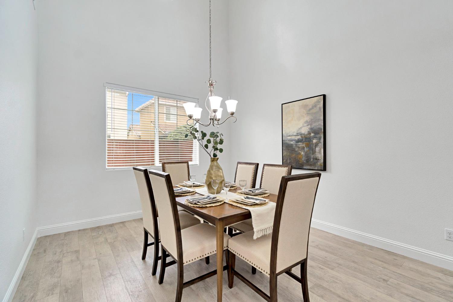 1776 Whiteash Ave, Clovis, CA 93619