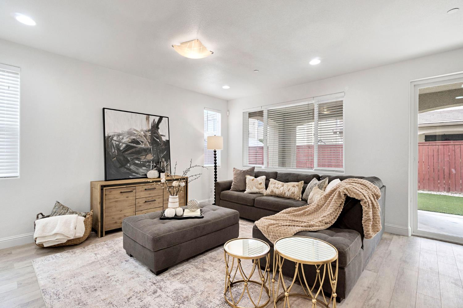 1776 Whiteash Ave, Clovis, CA 93619