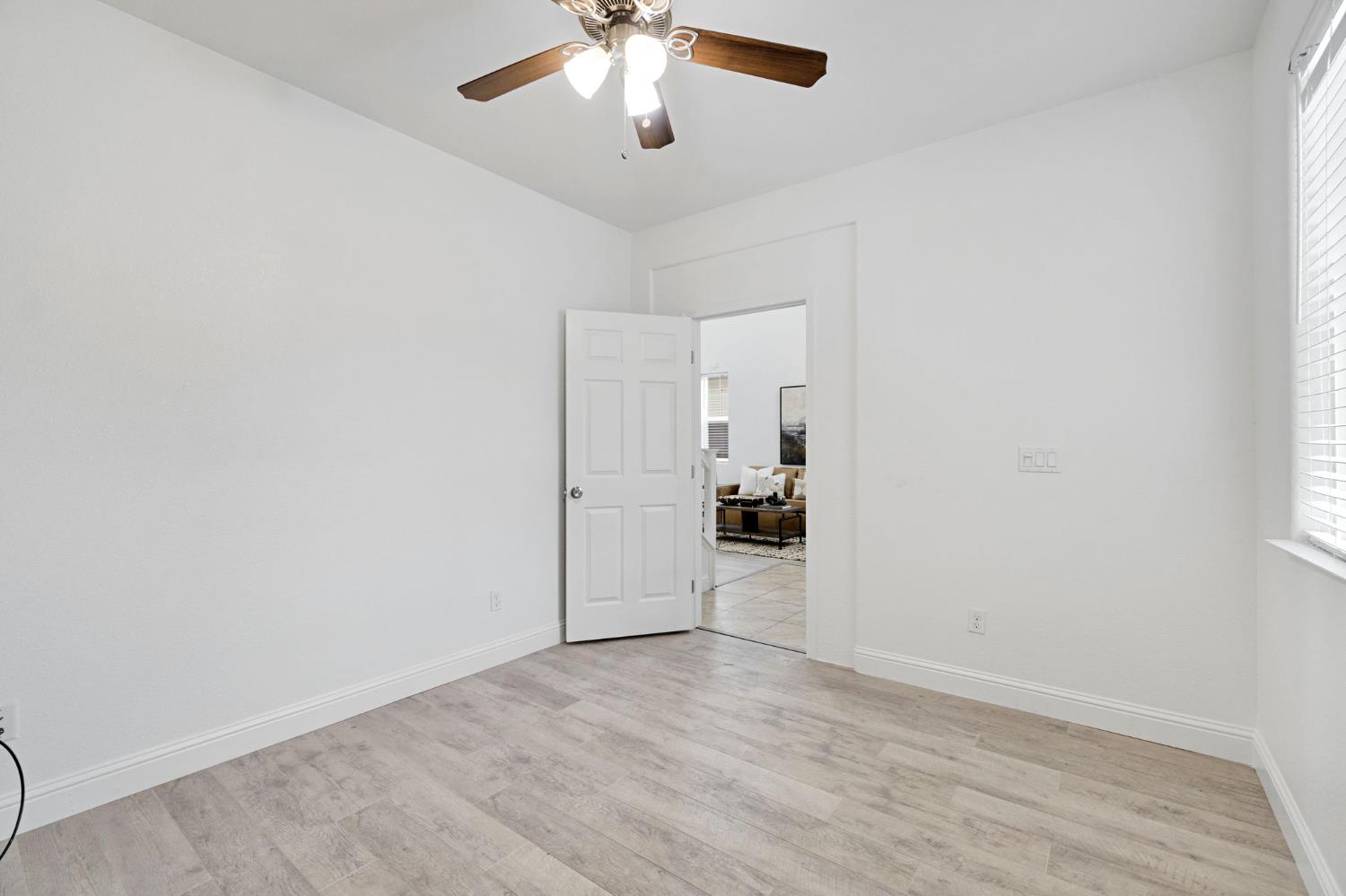 1776 Whiteash Ave, Clovis, CA 93619