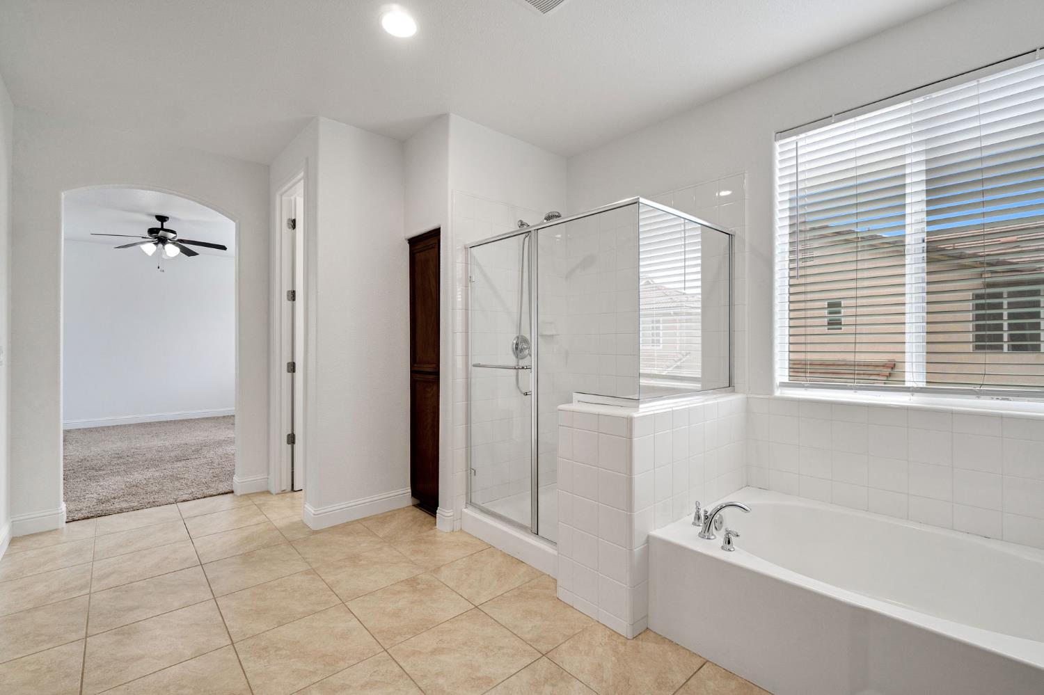 1776 Whiteash Ave, Clovis, CA 93619