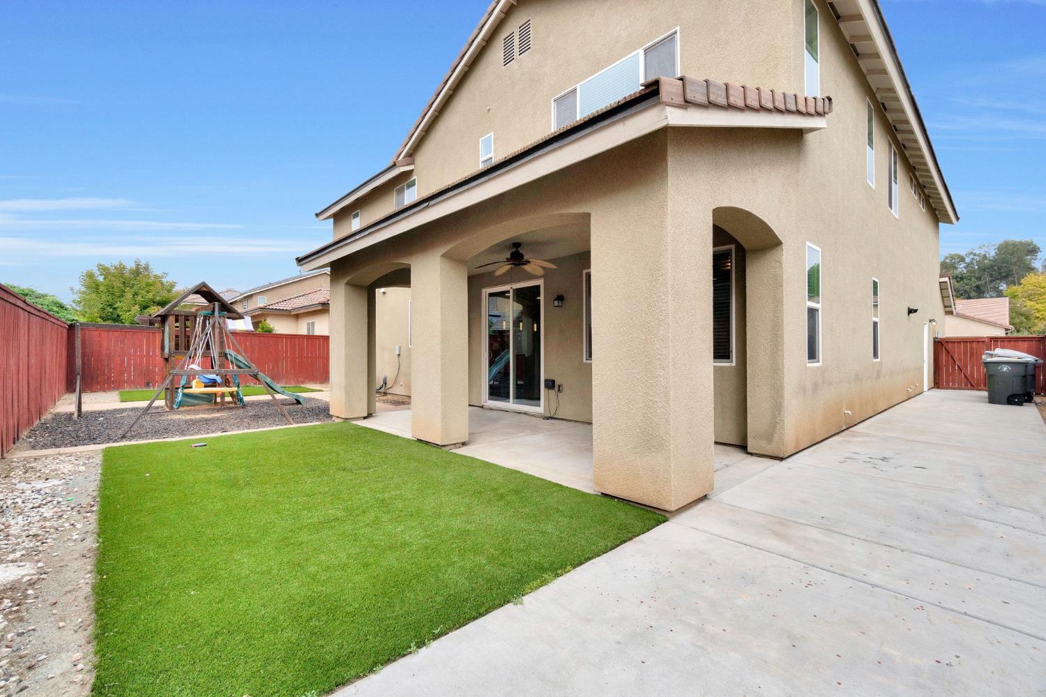 1776 Whiteash Ave, Clovis, CA 93619