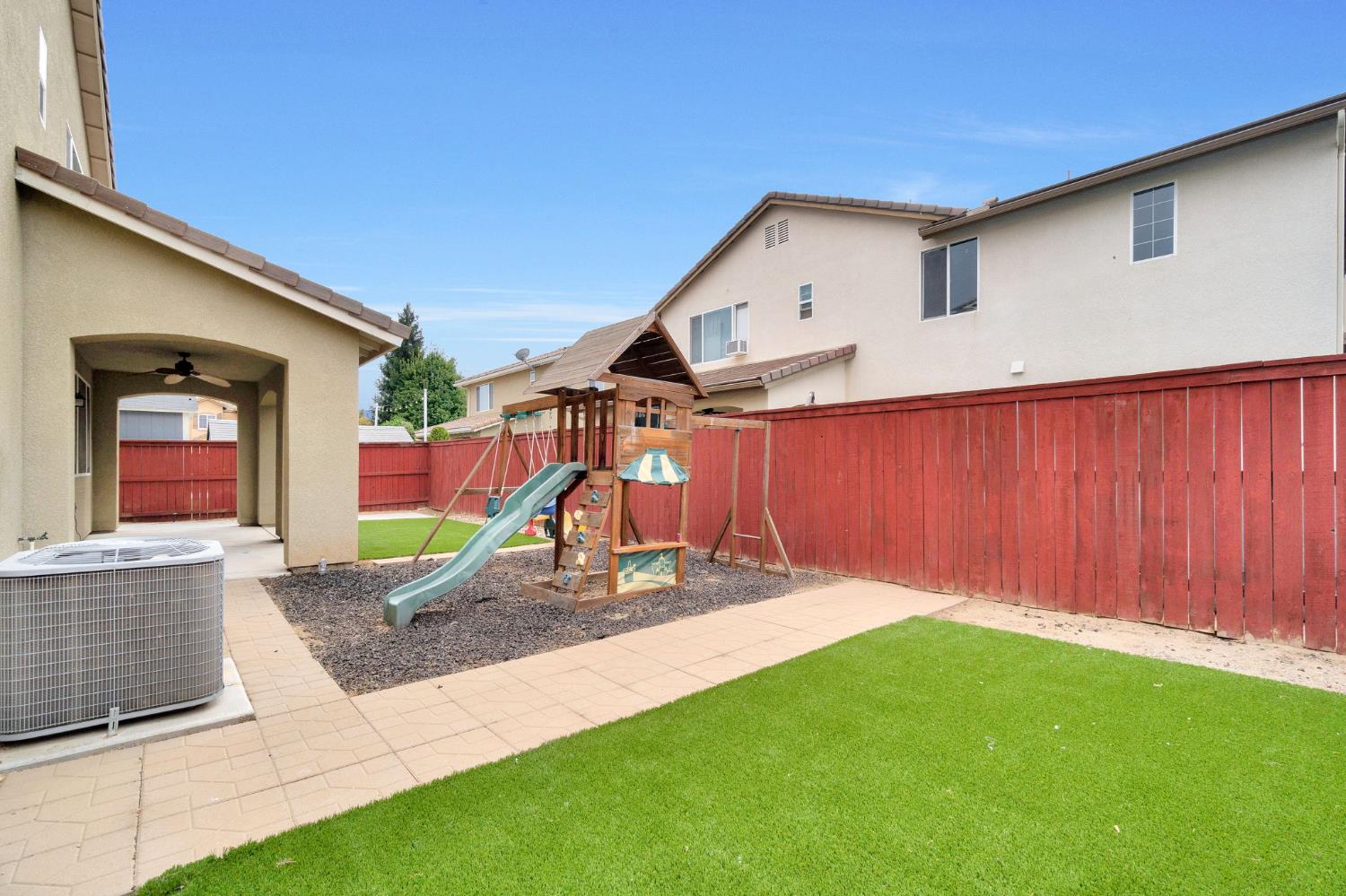 1776 Whiteash Ave, Clovis, CA 93619