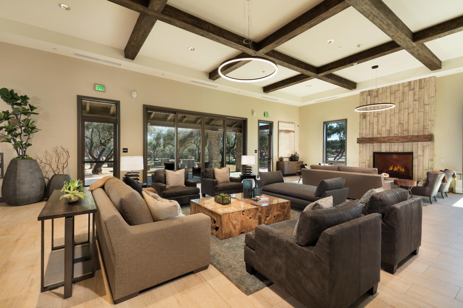 1020 Wayfarer Ln, Madera, CA 93636