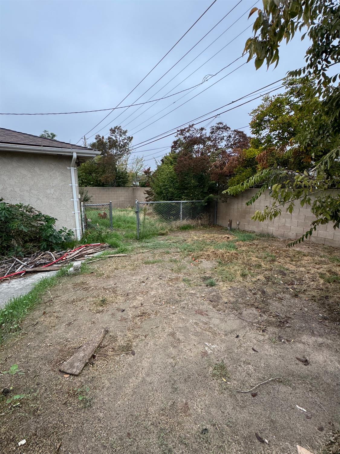 4041 E Saginaw Way, Fresno, CA 93726