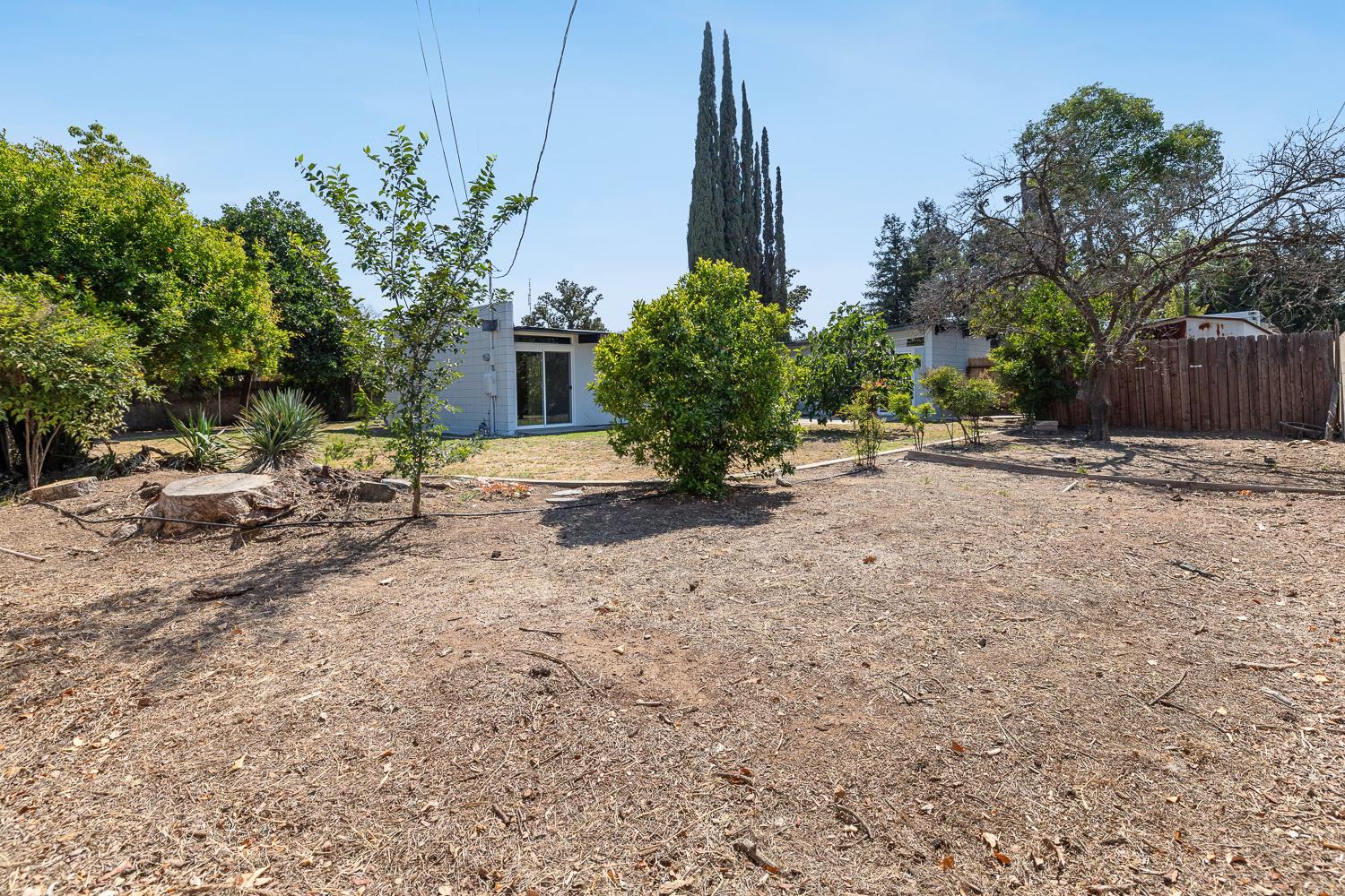 3862 N Orchard St, Fresno, CA 93726