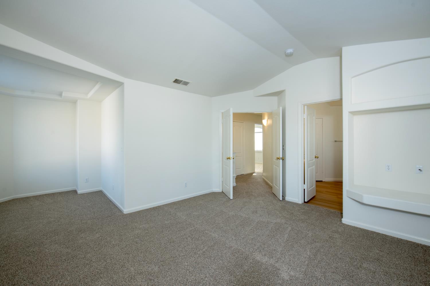 2356 E Carter Ave, Fresno, CA 93730