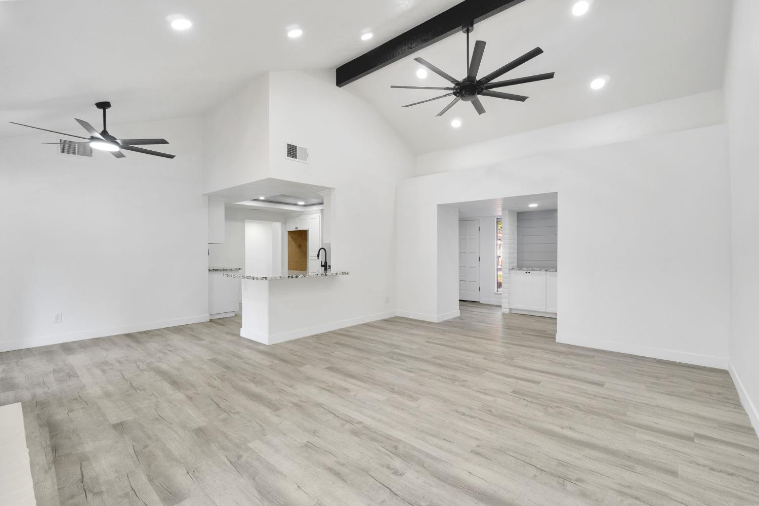 1547 W Fir Ave, Fresno, CA 93711