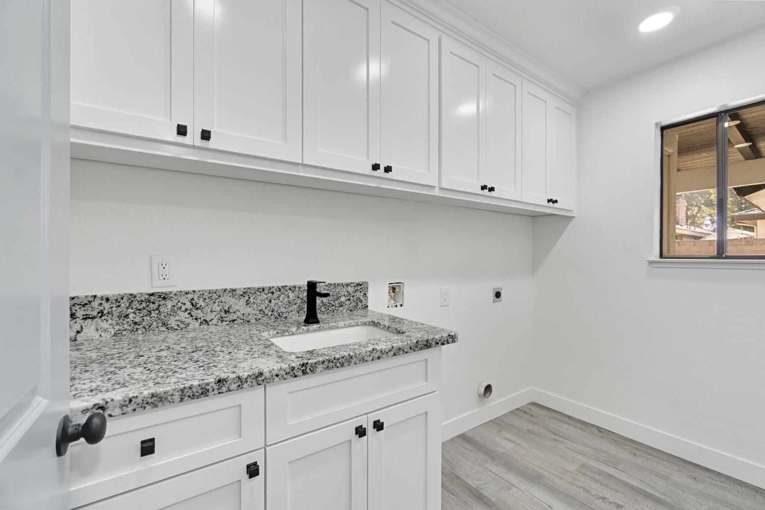 1547 W Fir Ave, Fresno, CA 93711