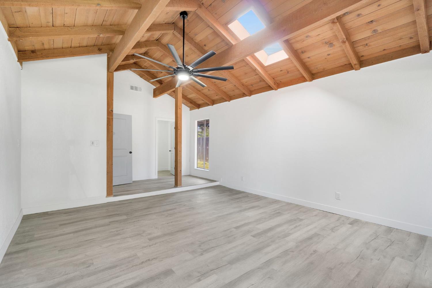 1547 W Fir Ave, Fresno, CA 93711