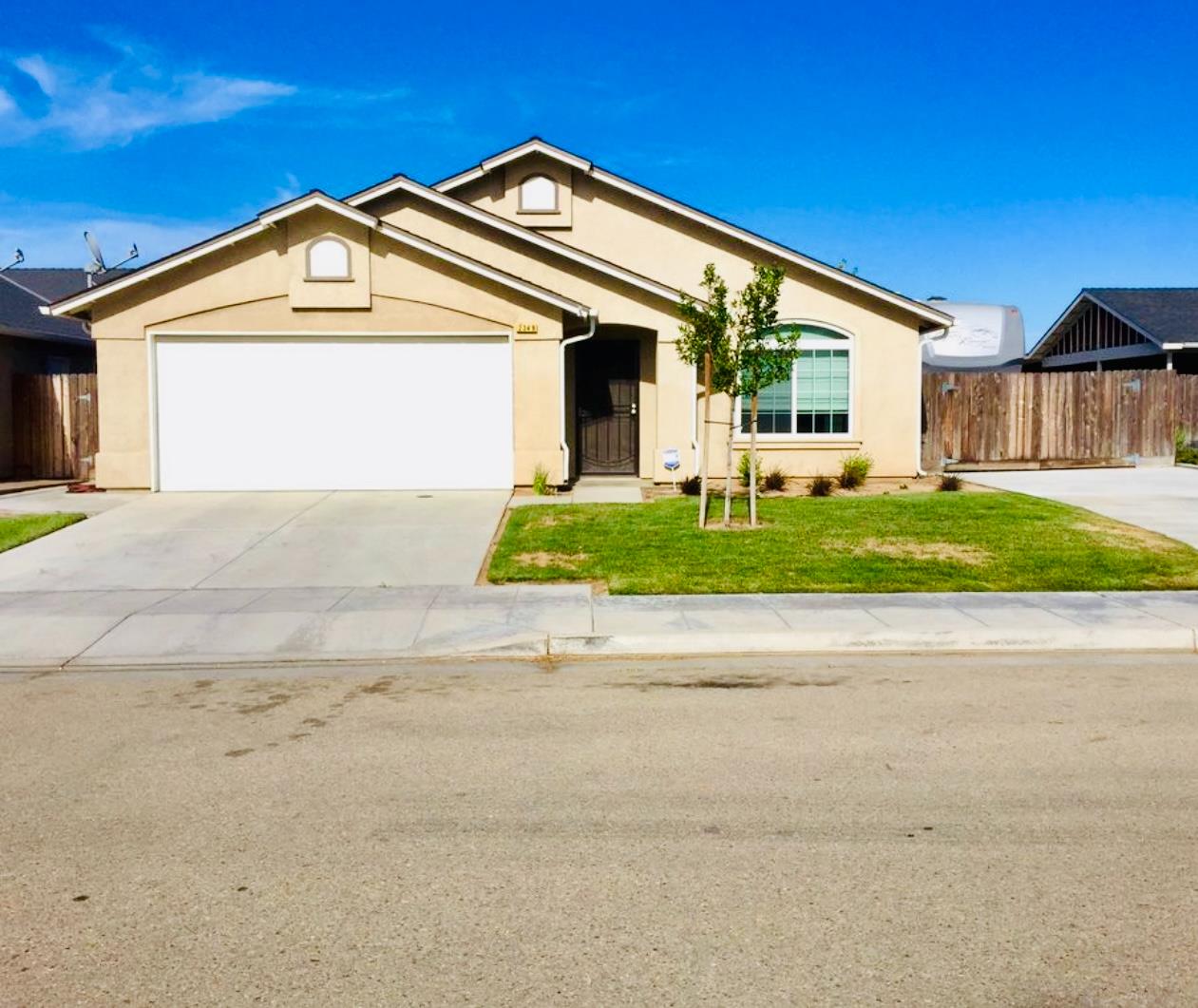 2349 S Sabre Ave, Fresno, CA 93727