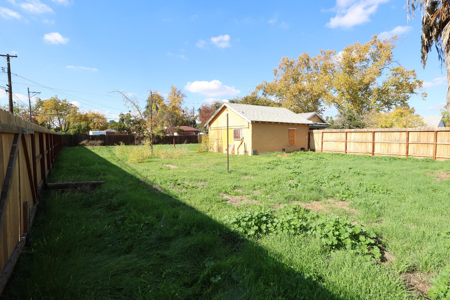 3030 E Normal Ave, Fresno, CA 93703