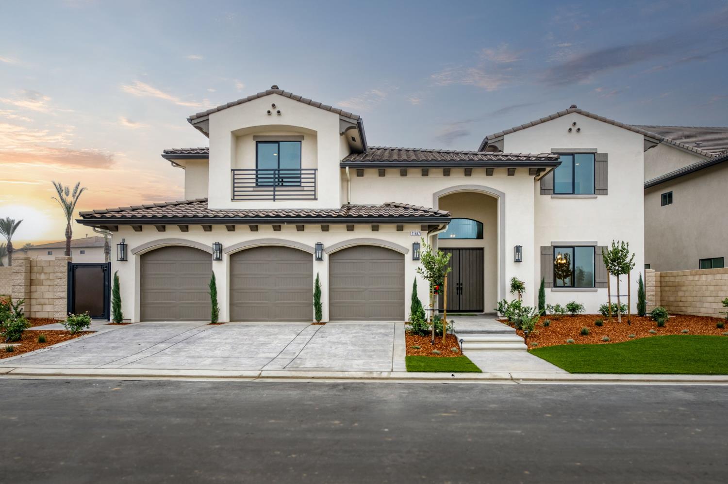 11637 N Trevino Ln, Fresno, CA 93730