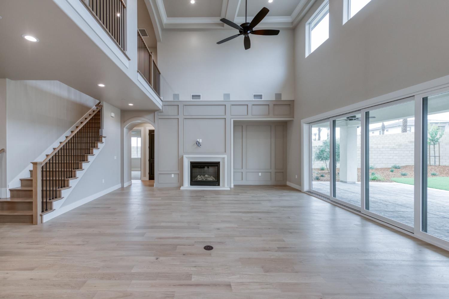 11637 N Trevino Ln, Fresno, CA 93730