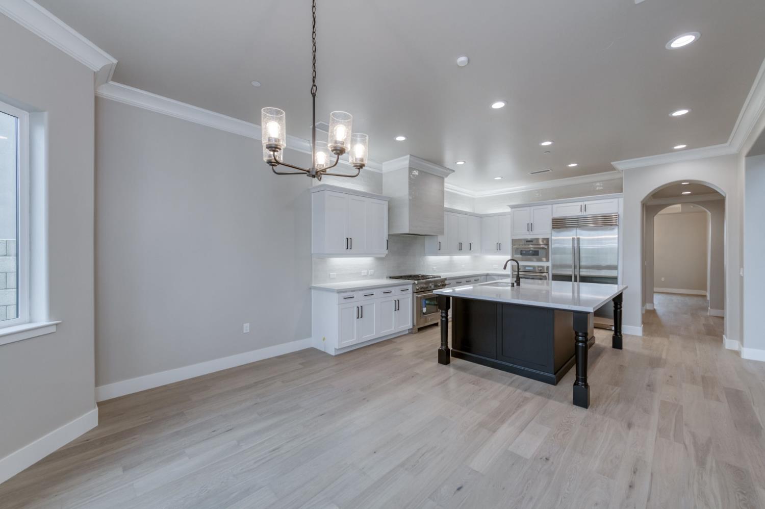 11637 N Trevino Ln, Fresno, CA 93730