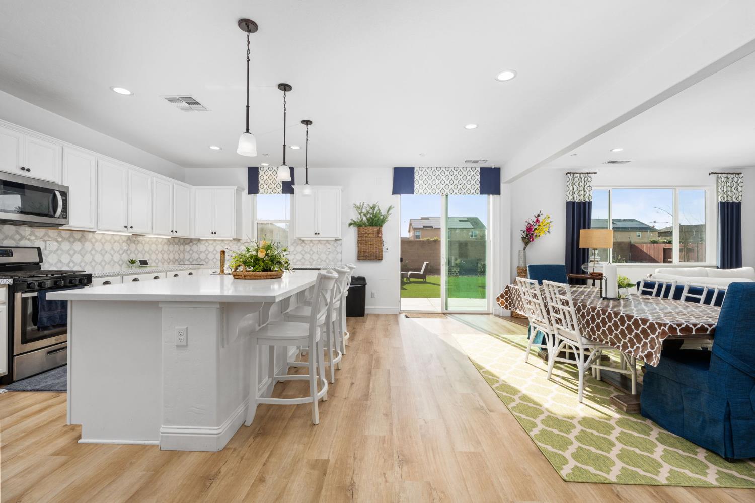 6701 E Providence Ave, Fresno, CA 93727