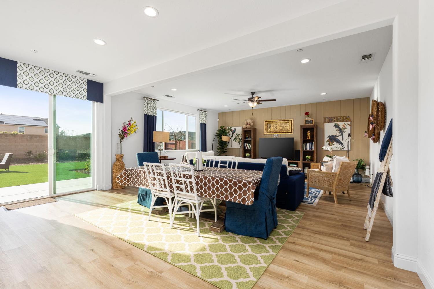 6701 E Providence Ave, Fresno, CA 93727