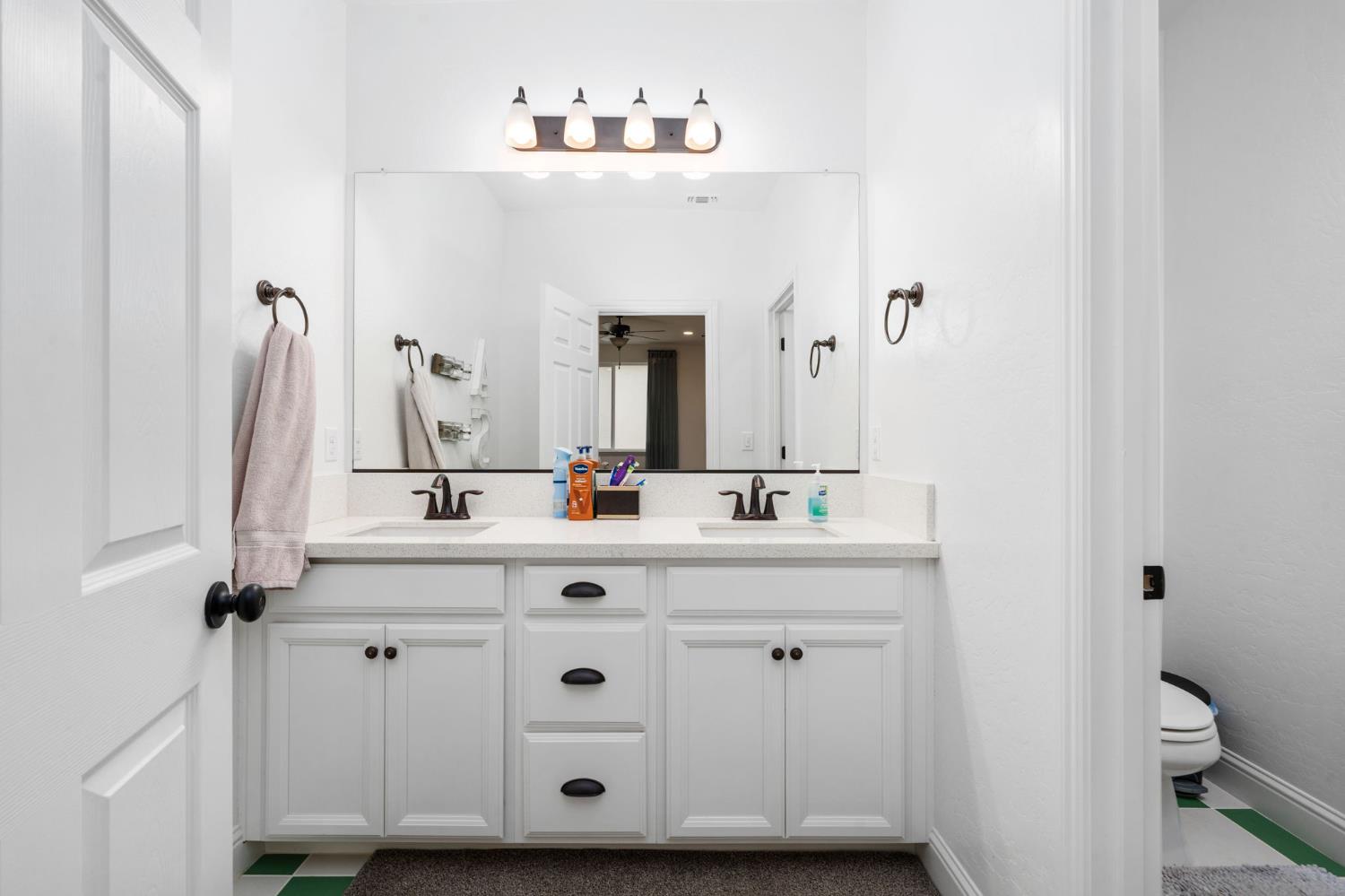 6701 E Providence Ave, Fresno, CA 93727