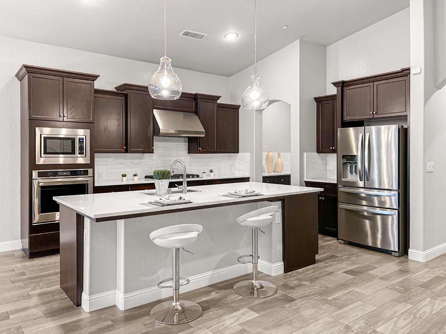 2788 N Douglas Ave, Fresno, CA 93727
