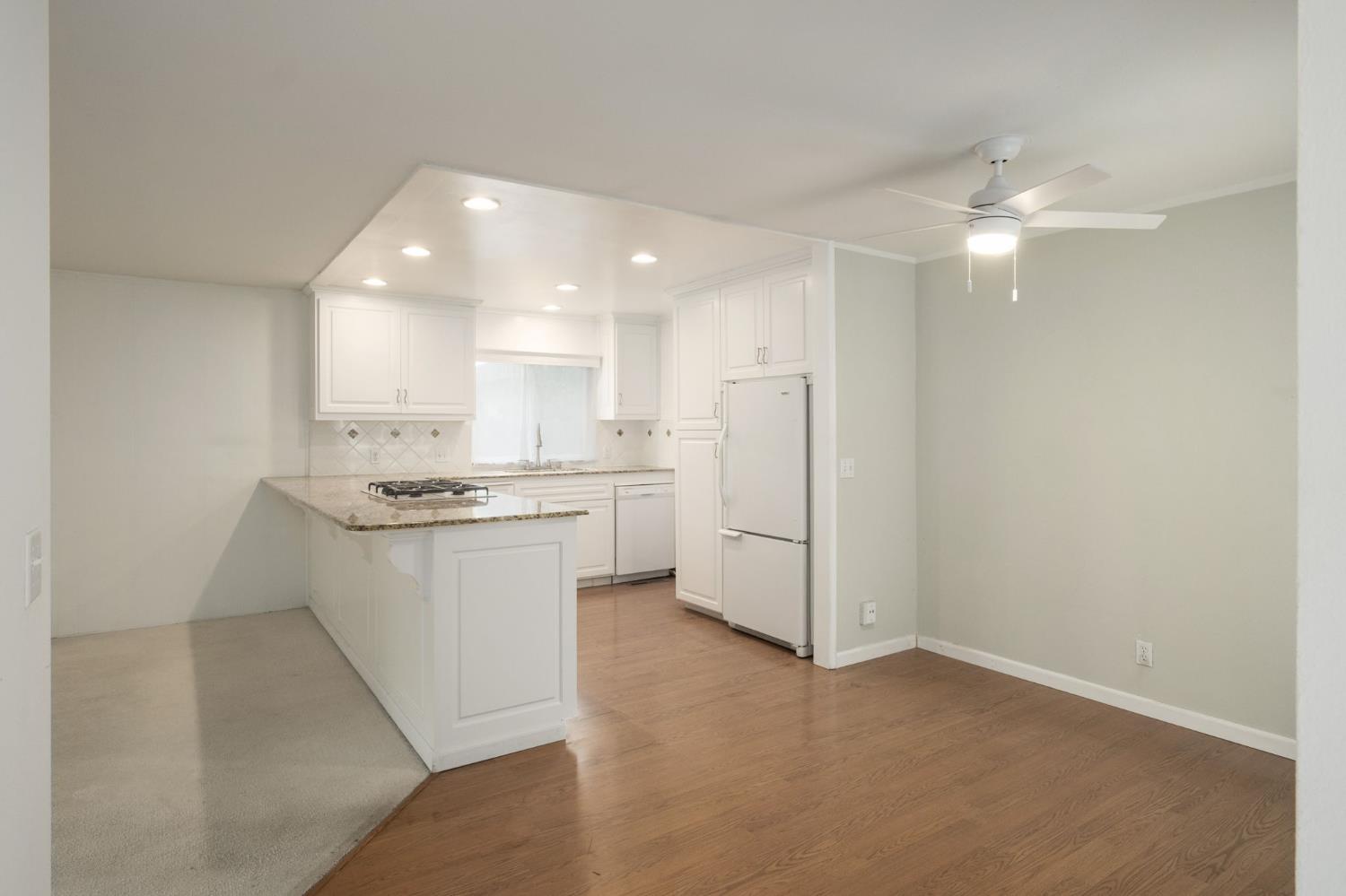 516 W Palo Alto Ave, Fresno, CA 93704