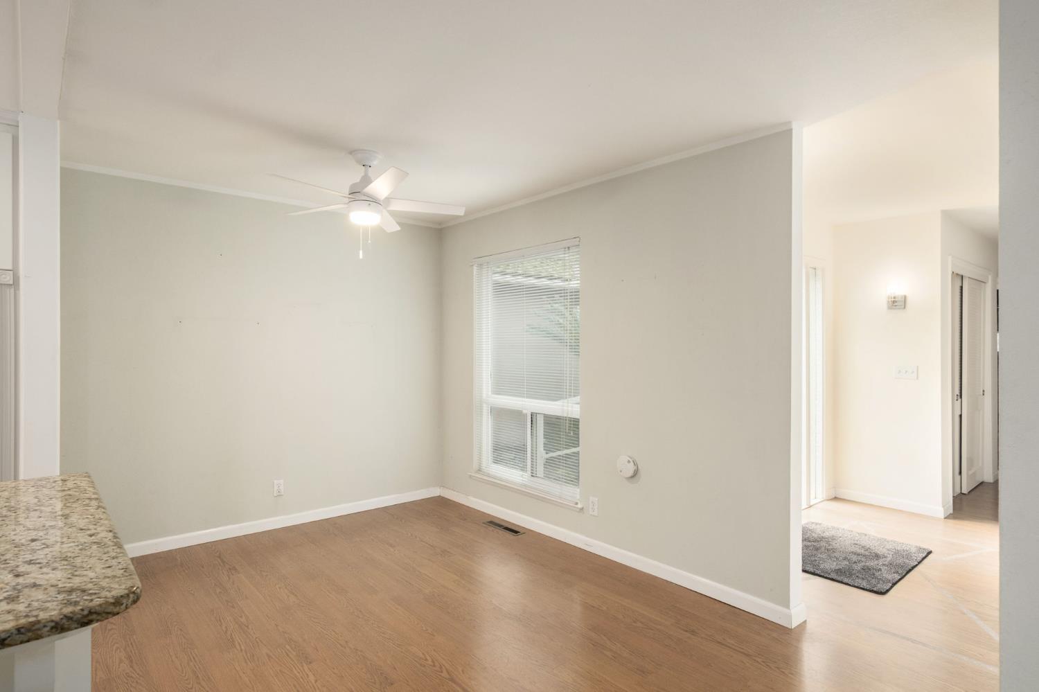 516 W Palo Alto Ave, Fresno, CA 93704