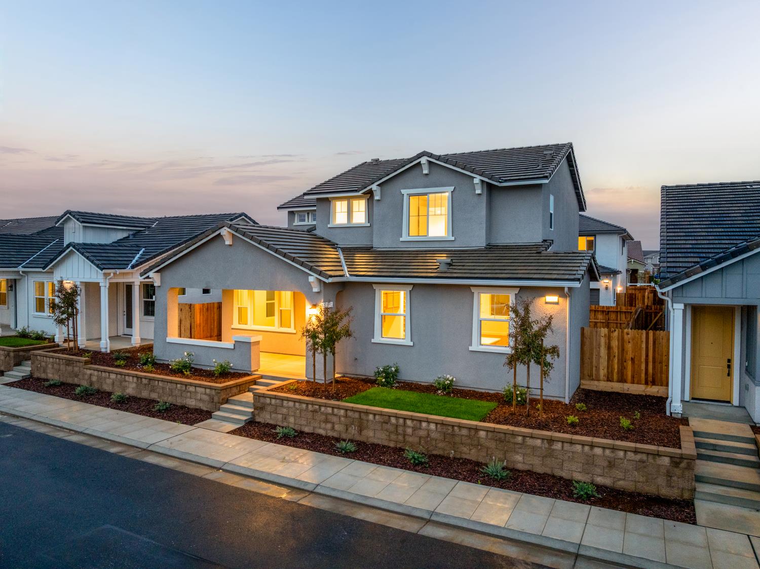 363 Peters Ln S, Madera, CA 93636