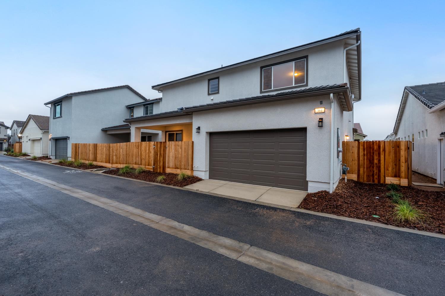 363 Peters Ln S, Madera, CA 93636