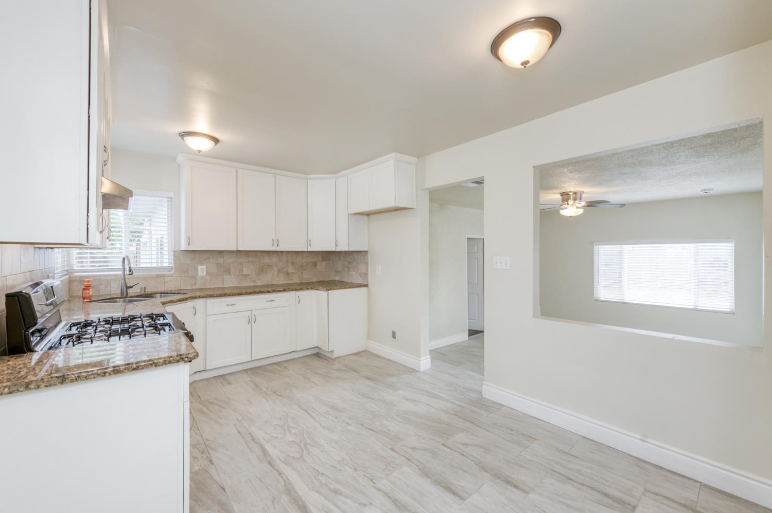 3938 E Michigan Ave, Fresno, CA 93703