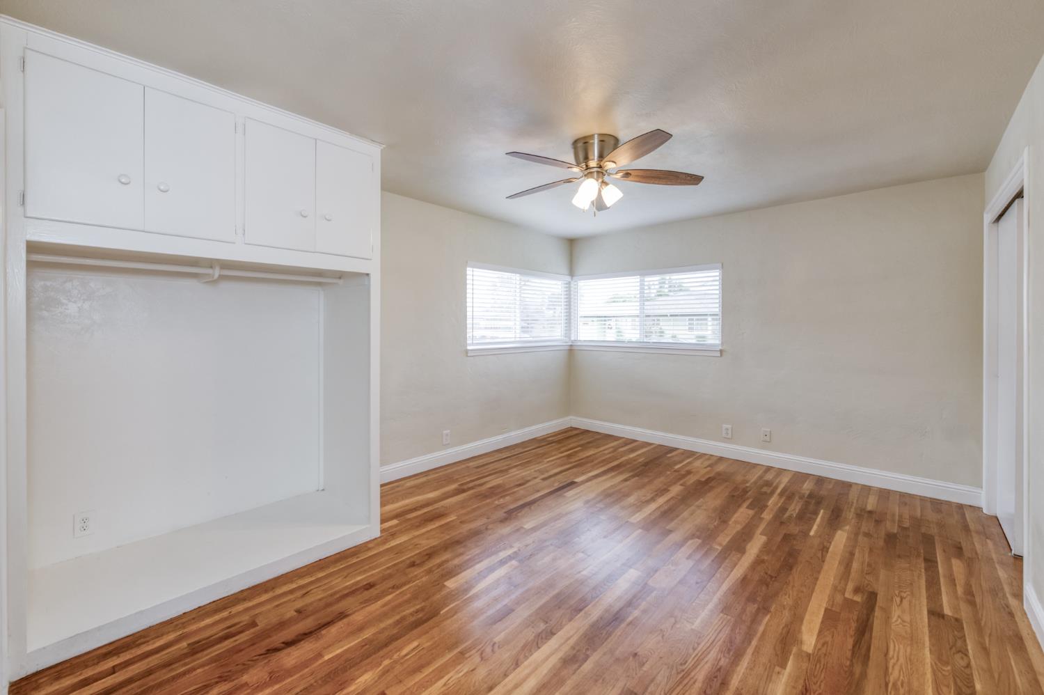 3938 E Michigan Ave, Fresno, CA 93703