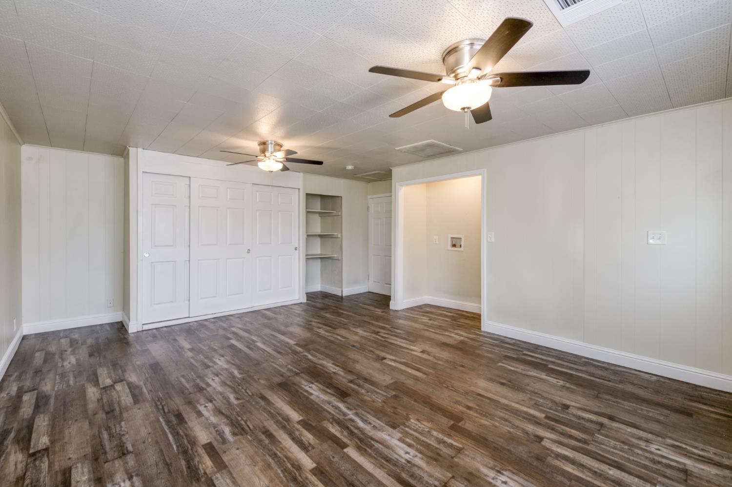 3938 E Michigan Ave, Fresno, CA 93703