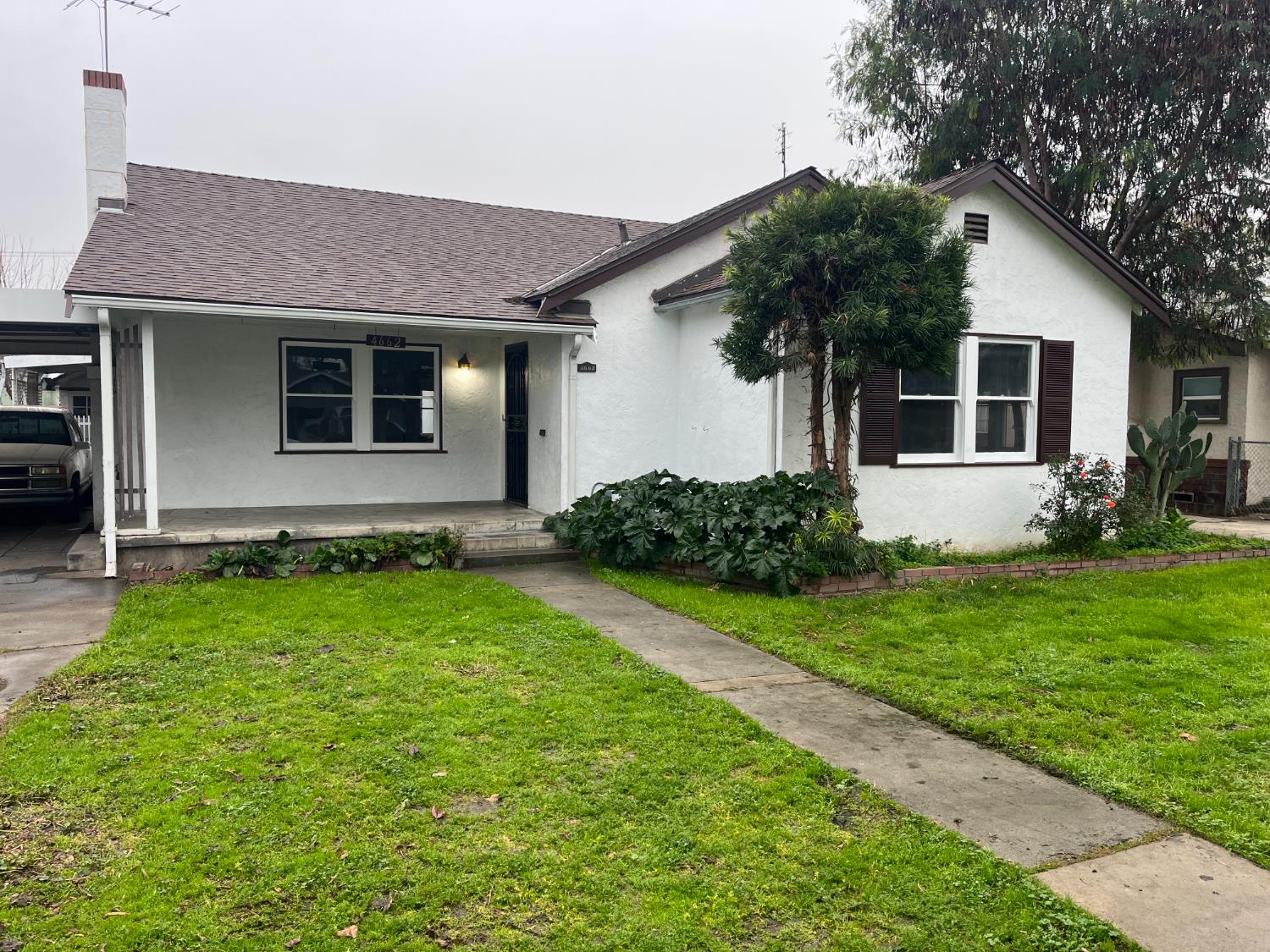 4662 E Illinois Ave, Fresno, CA 93702