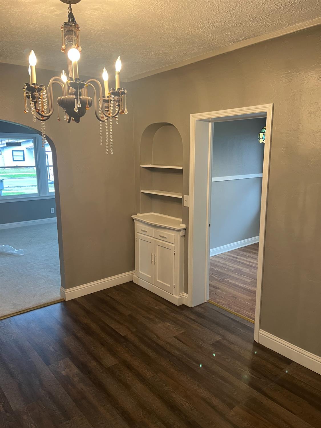 4662 E Illinois Ave, Fresno, CA 93702