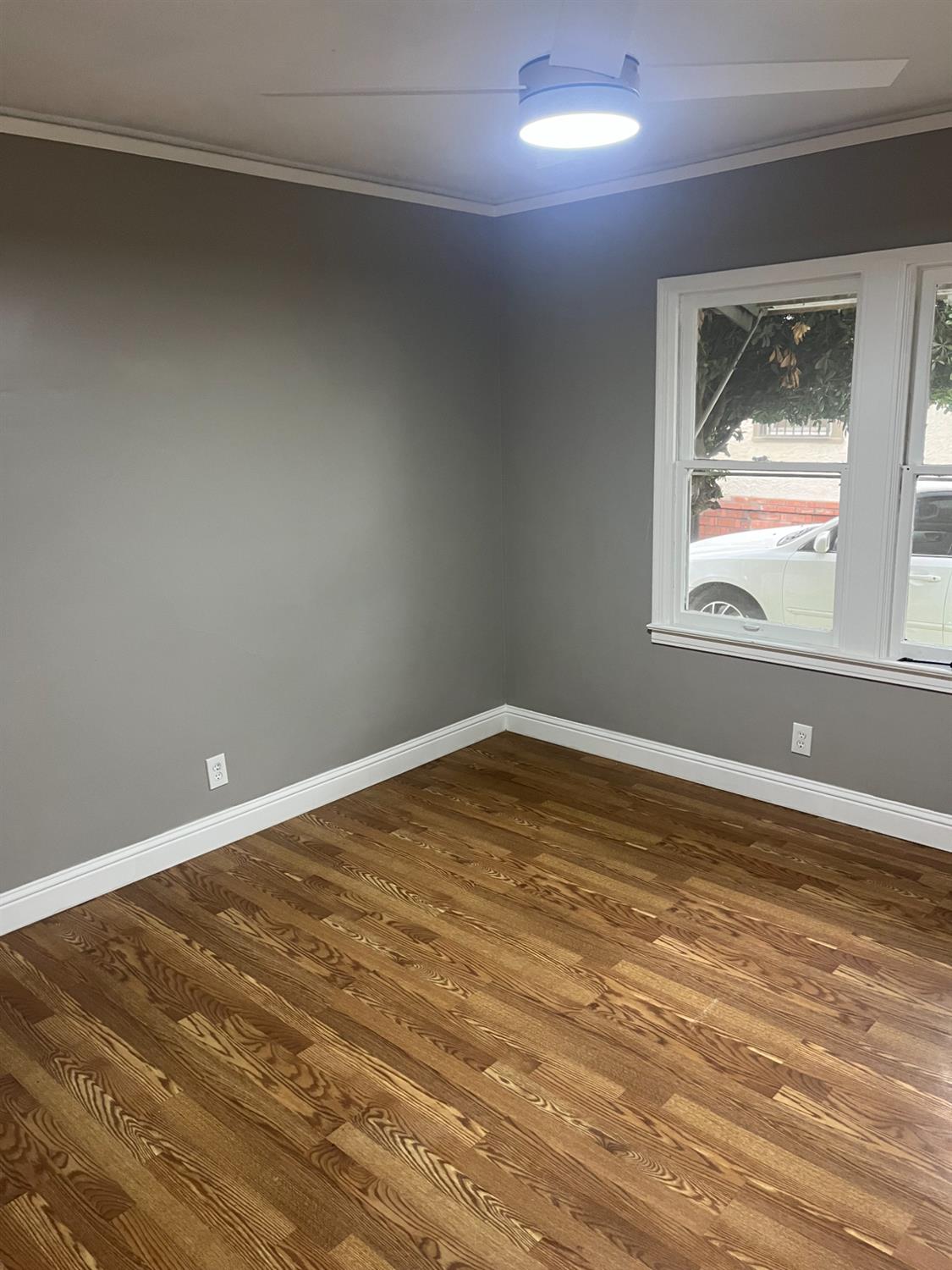 4662 E Illinois Ave, Fresno, CA 93702