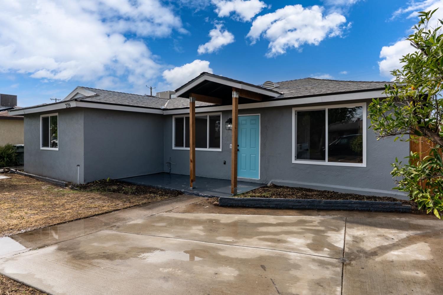 2719 E Norwich Ave, Fresno, CA 93726