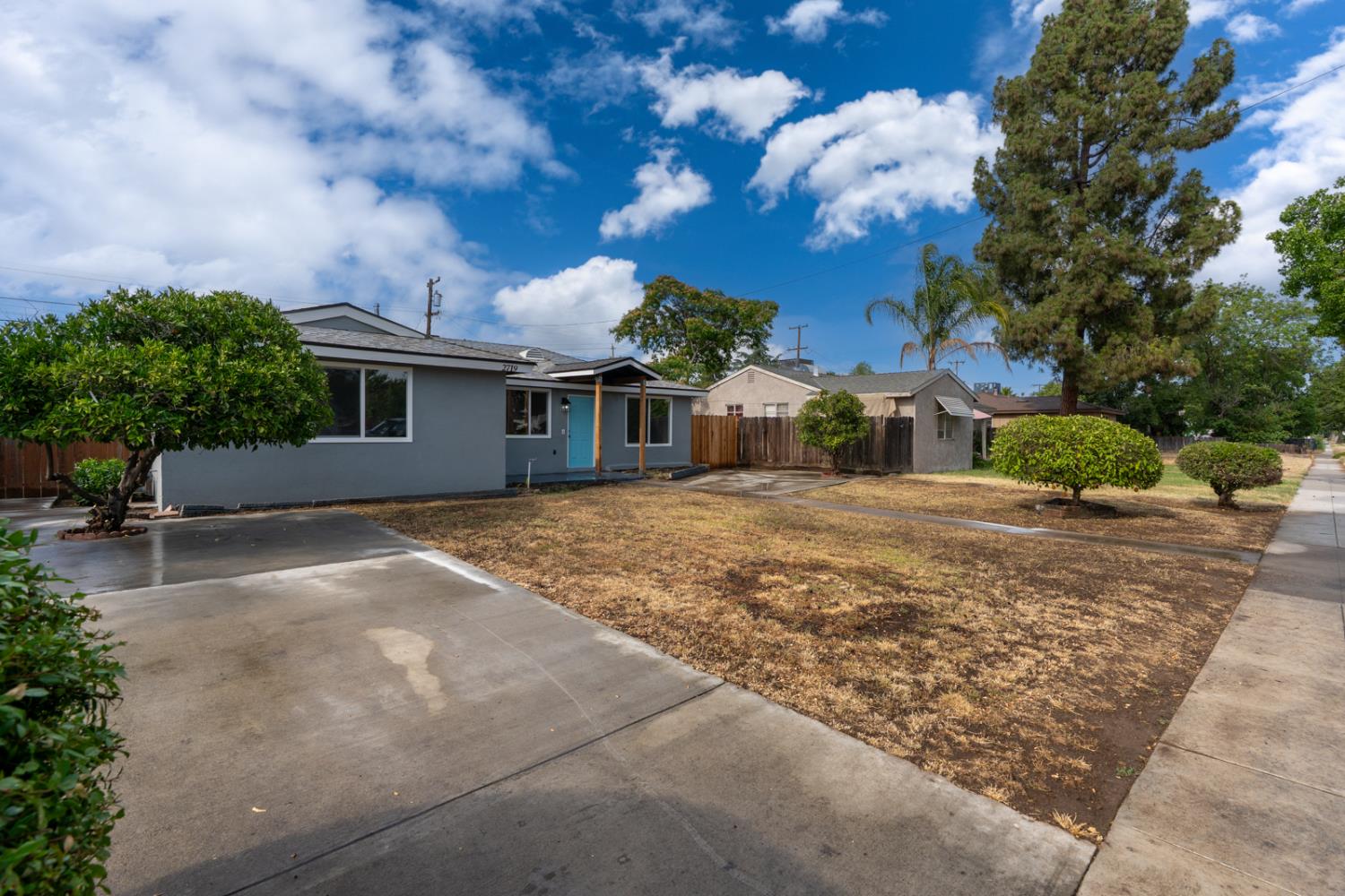2719 E Norwich Ave, Fresno, CA 93726