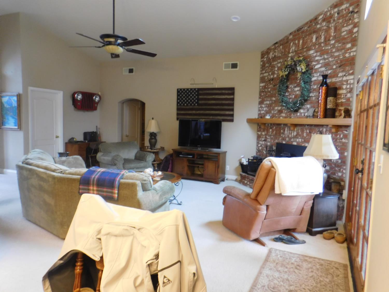 3215 Tragon St, Madera, CA 93637